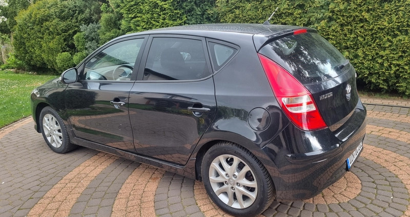Hyundai I30 cena 22900 przebieg: 125000, rok produkcji 2011 z Tłuszcz małe 497